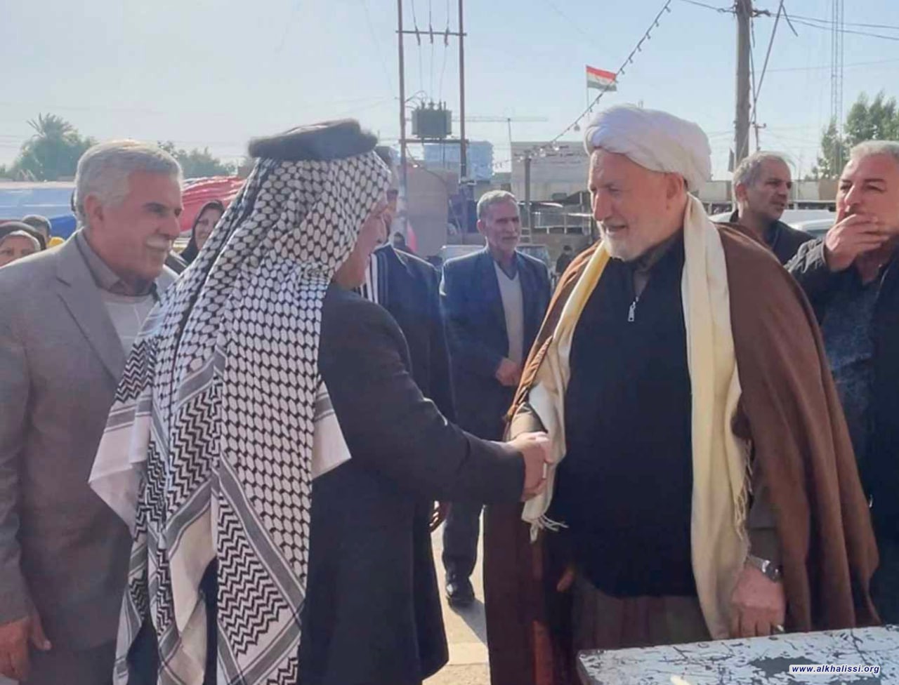 المرجع الخالصي يتفقّد مواكب عزاء النجف الأشرف خلال مراسم زيارة الإمام الكاظم (ع)