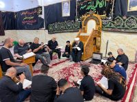 محفلٌ قرآنيٌّ في حسينية موكب شباب الخالصي بكربلاء يُهدى ثوابه إلى أرواح شهداء العراق والمقاومة الإسلامية
