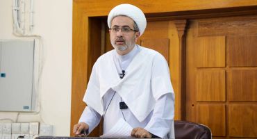 خطيب مدرسة الإمام الخالصي: العصبيات تُضعف وحدة الأمة وتخدير الأجيال يفتح الطريق أمام مشاريع أعدائها